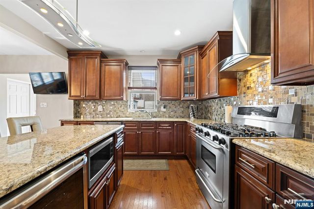 520 Prospect Place, Lyndhurst, NJ 07071