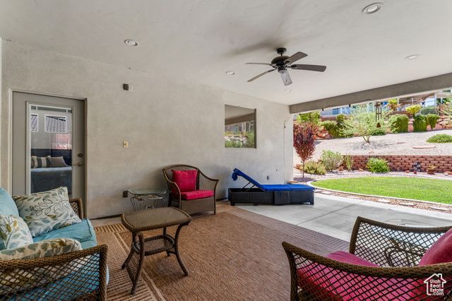 993 N LAS ENTRADAS DR, Washington, UT 84780