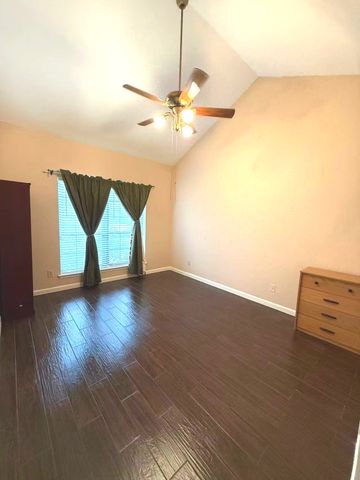 2000 Huntington Drive 150, Plano, TX 75075