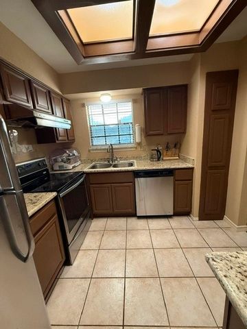 2000 Huntington Drive 150, Plano, TX 75075