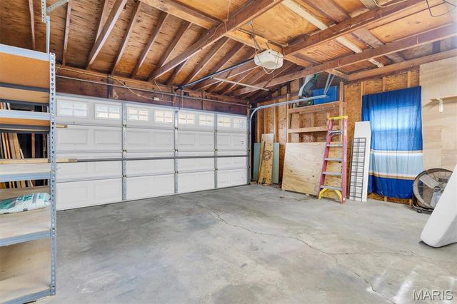 934 Silverstone Drive, St Charles, MO 63303