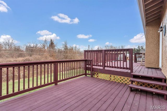 934 Silverstone Drive, St Charles, MO 63303