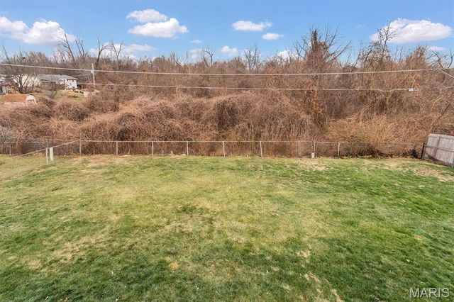 934 Silverstone Drive, St Charles, MO 63303