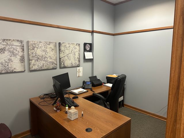 5950 Lincoln Avenue W, Lisle, IL 60532