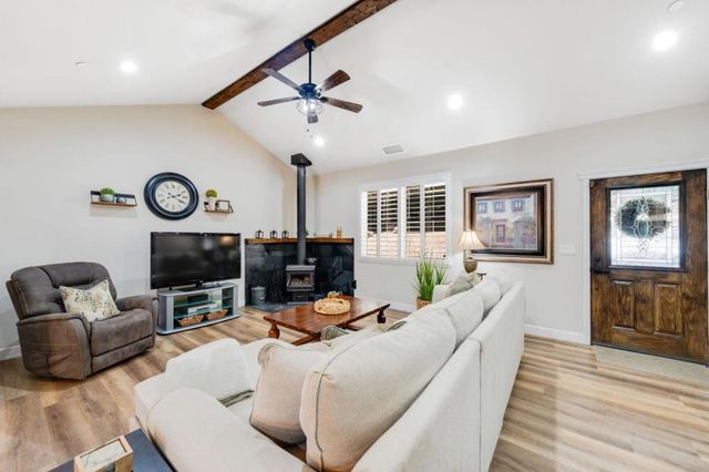 3884 Opal Trail, Pollock Pines, CA 95726