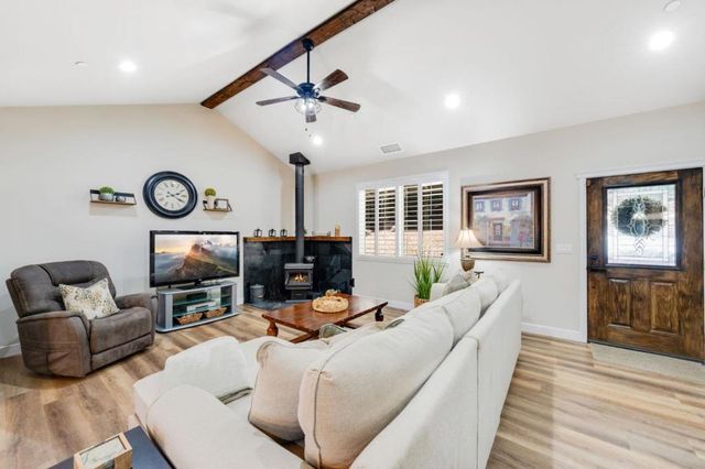 3884 Opal Trail, Pollock Pines, CA 95726