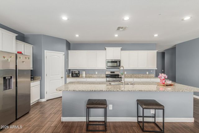 30641 W MULBERRY Drive, Buckeye, AZ 85396