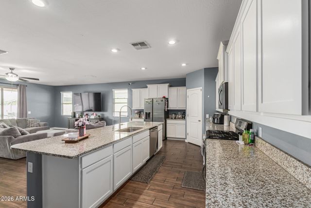 30641 W MULBERRY Drive, Buckeye, AZ 85396