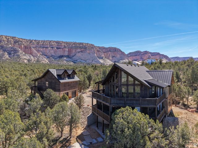 375 W WHITE CLIFFS DR, Orderville, UT 84758