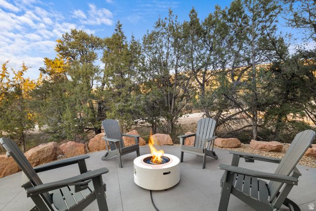 375 W WHITE CLIFFS DR, Orderville, UT 84758