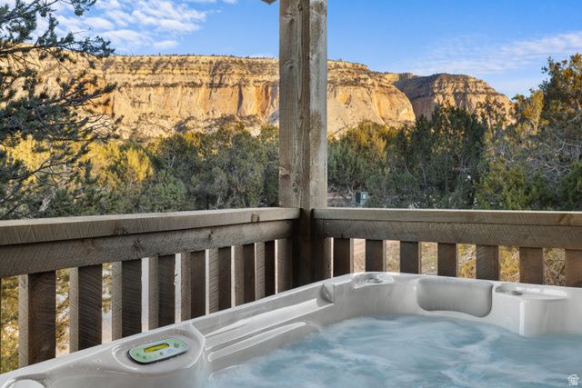 375 W WHITE CLIFFS DR, Orderville, UT 84758