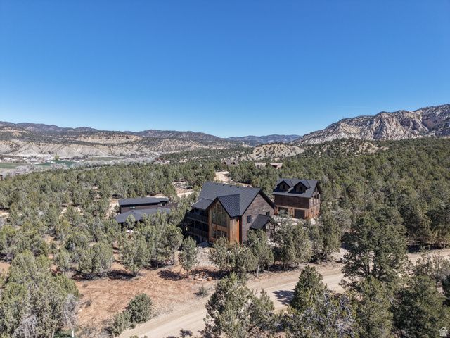 375 W WHITE CLIFFS DR, Orderville, UT 84758