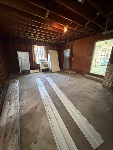 1527 Dayton Street, Ellsworth, IA 50075