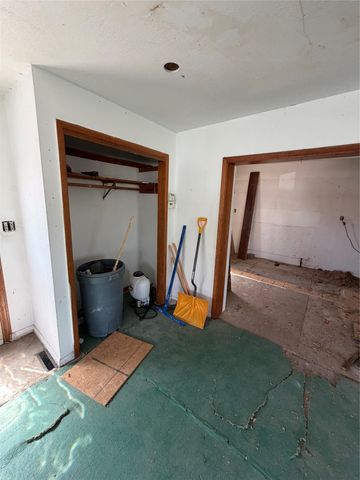 1527 Dayton Street, Ellsworth, IA 50075