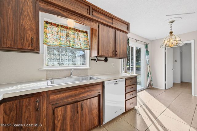 2135 Otterbein Avenue, Cocoa, FL 32926