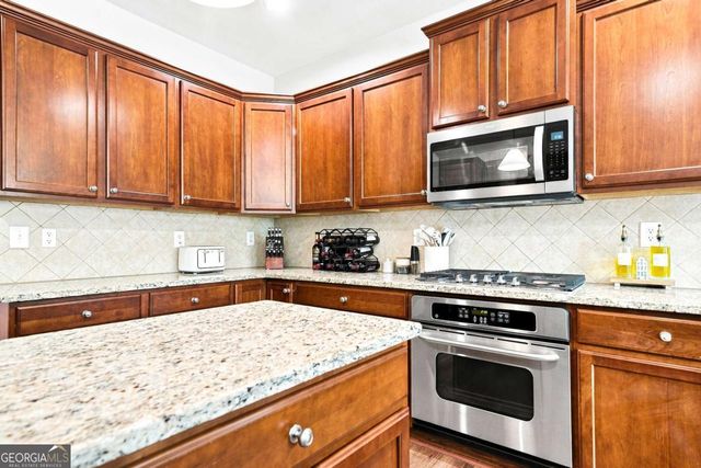 100 Bradshaw Park Drive, Woodstock, GA 30188