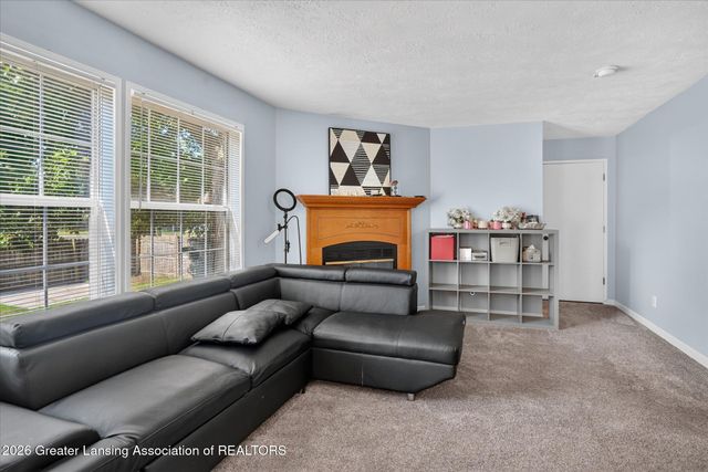 707 Sawyer Road, Lansing, MI 48911