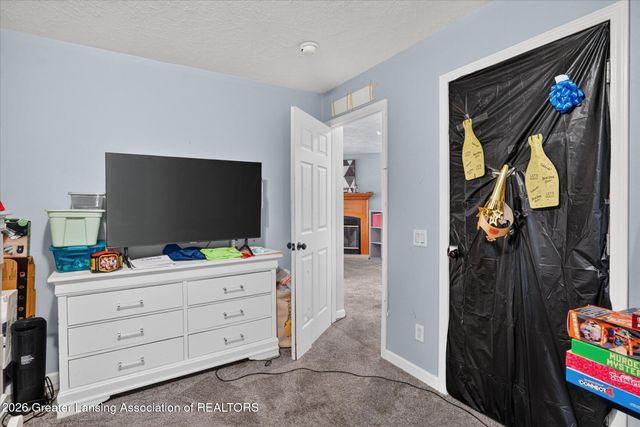 707 Sawyer Road, Lansing, MI 48911