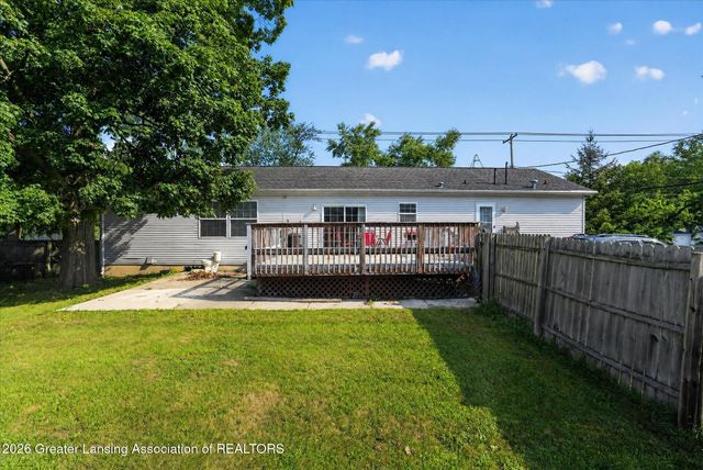 707 Sawyer Road, Lansing, MI 48911