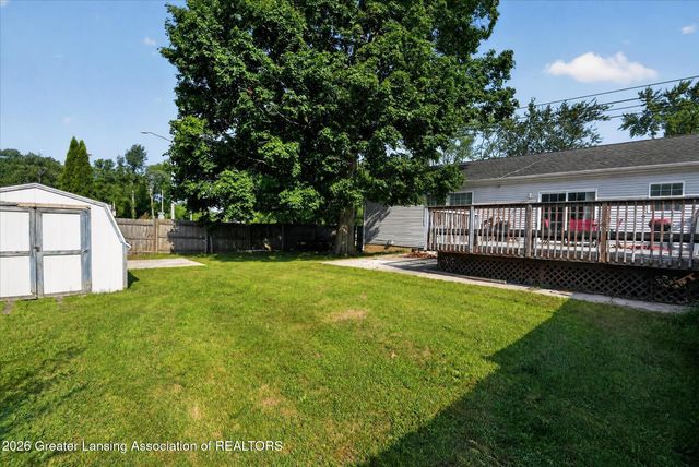 707 Sawyer Road, Lansing, MI 48911