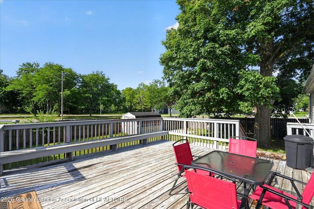 707 Sawyer Road, Lansing, MI 48911
