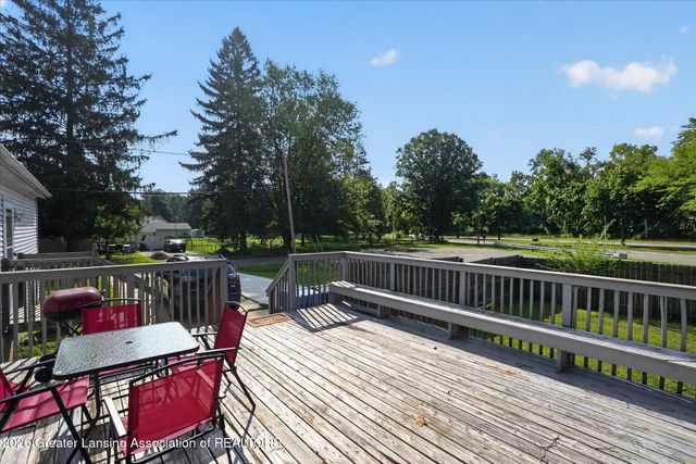 707 Sawyer Road, Lansing, MI 48911