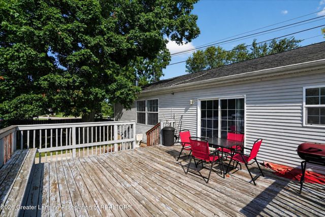 707 Sawyer Road, Lansing, MI 48911