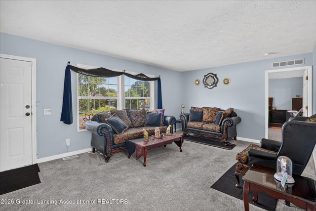 707 Sawyer Road, Lansing, MI 48911