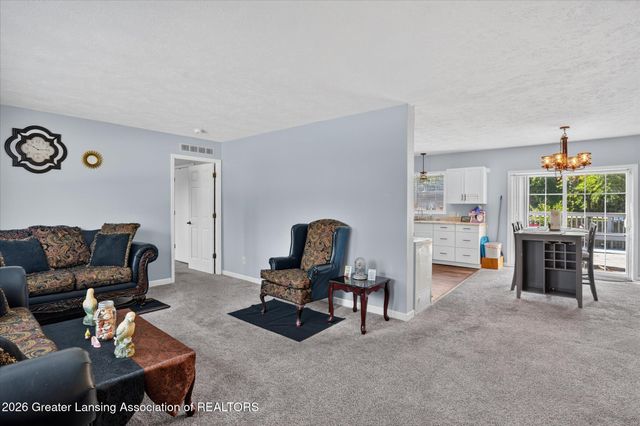 707 Sawyer Road, Lansing, MI 48911