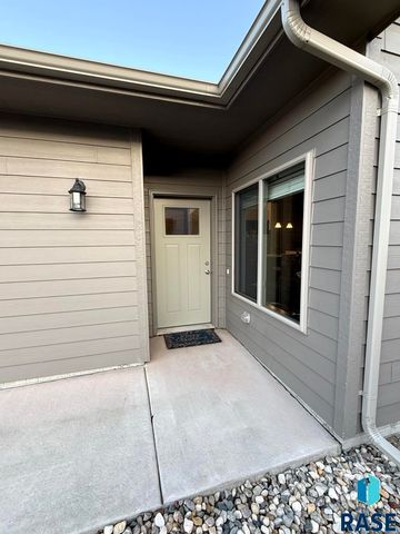 115 E Ivy Rd Road, Tea, SD 57064