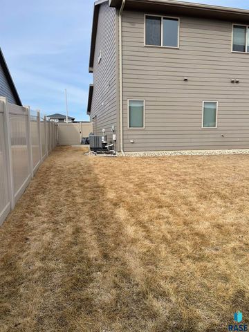 115 E Ivy Rd Road, Tea, SD 57064