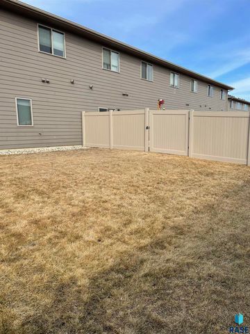 115 E Ivy Rd Road, Tea, SD 57064