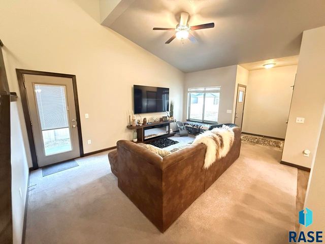 115 E Ivy Rd Road, Tea, SD 57064