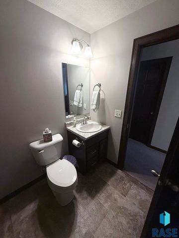 115 E Ivy Rd Road, Tea, SD 57064