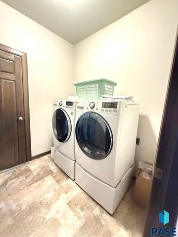 115 E Ivy Rd Road, Tea, SD 57064