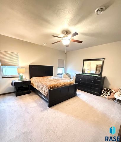 115 E Ivy Rd Road, Tea, SD 57064