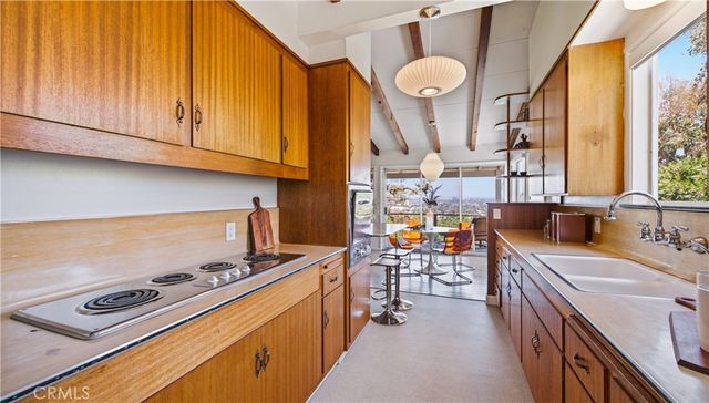 14325 Millbrook Drive, Sherman Oaks, CA 91423