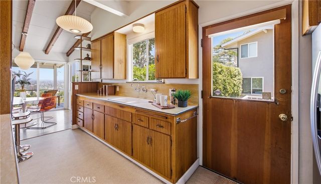 14325 Millbrook Drive, Sherman Oaks, CA 91423