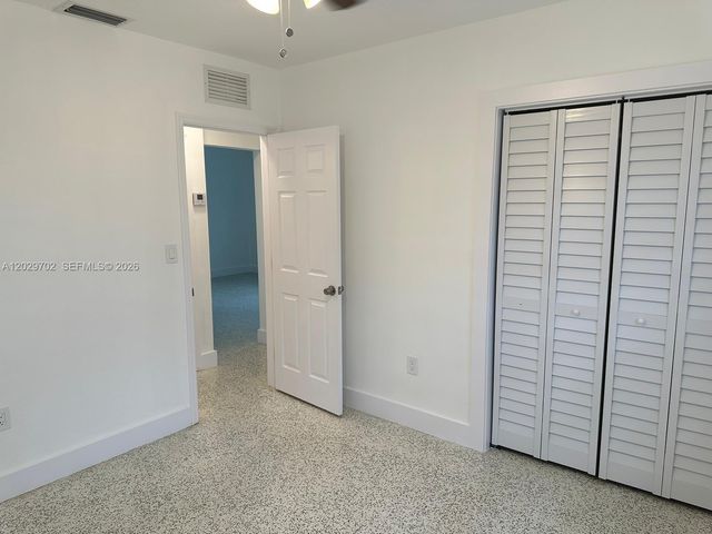 7073 SW 4th St 1, Miami, FL 33144