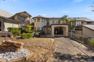 105 E Tapatio Dr, Boerne, TX 78006