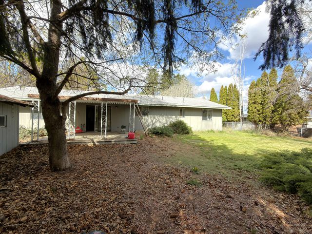 62928 Florence Drive, Bend, OR 97701