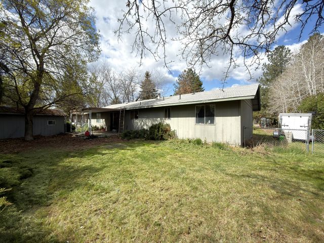 62928 Florence Drive, Bend, OR 97701