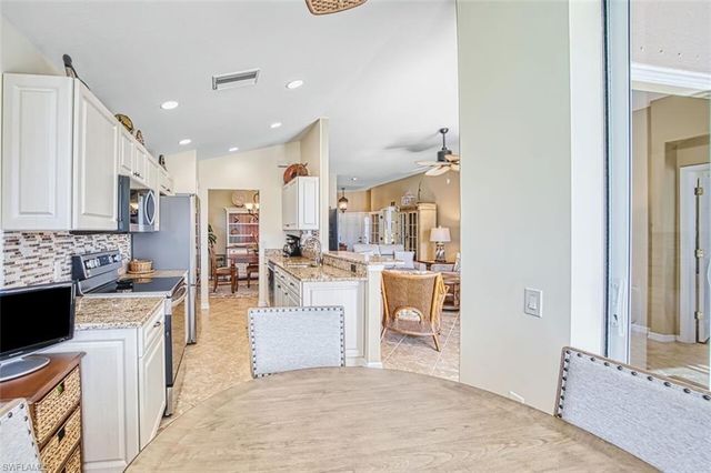 10089 Oakhurst WAY, Fort Myers, FL 33913