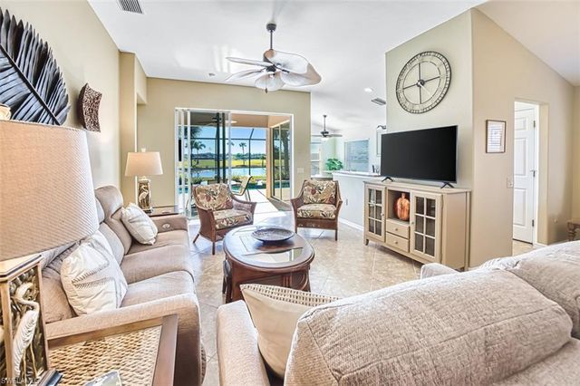 10089 Oakhurst WAY, Fort Myers, FL 33913