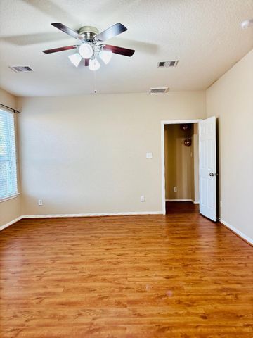 9947 Valance Way, Conroe, TX 77385