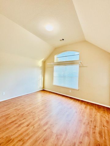 9947 Valance Way, Conroe, TX 77385