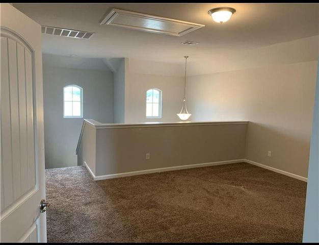 8127 Kinslee Lane, Iowa, LA 70647