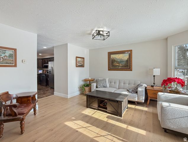 214 W CENTER ST, Mantua, UT 84324