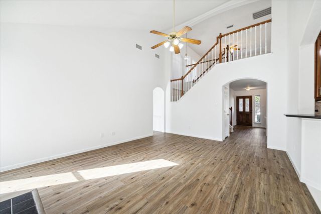 4910 Sterling Crossing, Pearland, TX 77584