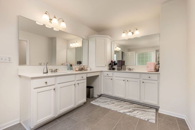 26458 W Vincent Drive, Plainfield, IL 60585